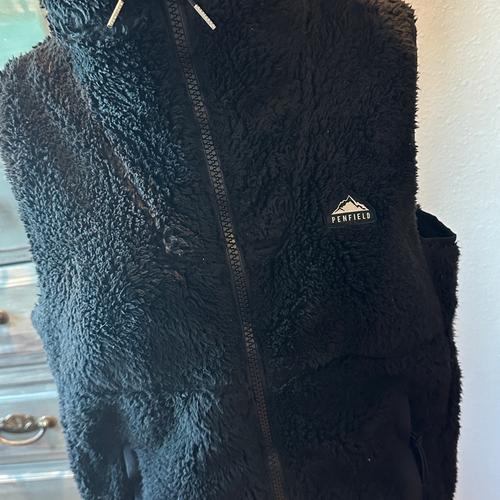 Penfield Black Sherpa Vest Full Zip - Picture 2 of 10